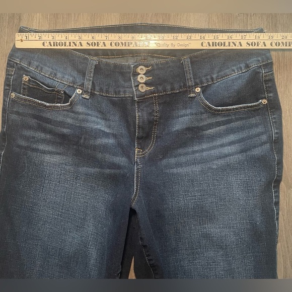 Torrid Premium Skinny High Rise Dark Denim Jegging Women’s Size 20R - Picture 9 of 11